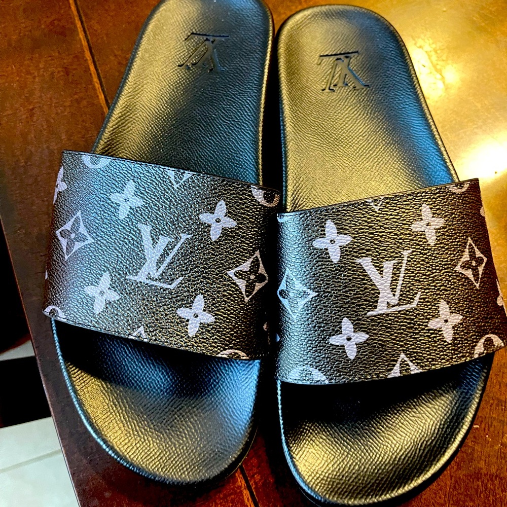Lv waterfront mules